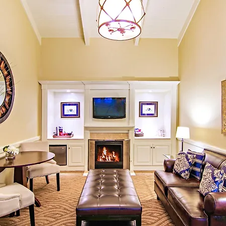 Carriage House Inn Carmel-by-the-Sea Exterior foto