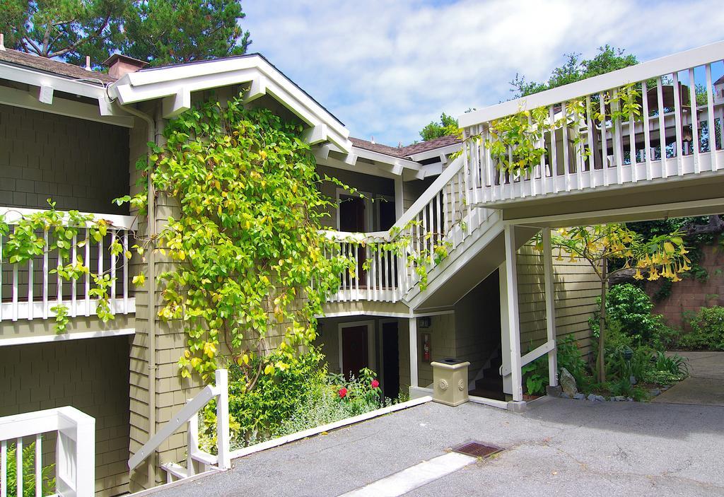 Carriage House Gasthof Carmel-by-the-Sea