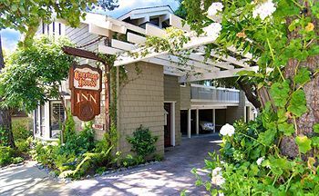 Carriage House 4*