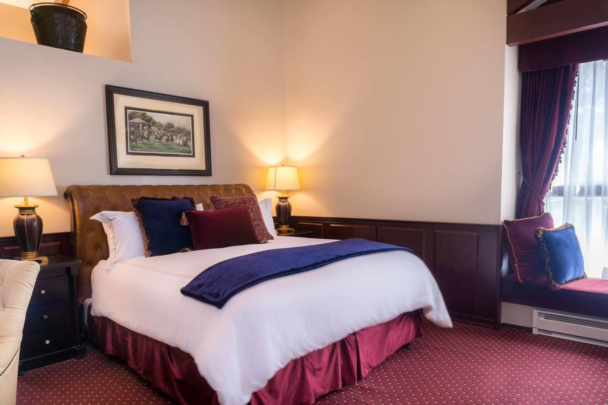 Carriage House Gasthof 4*