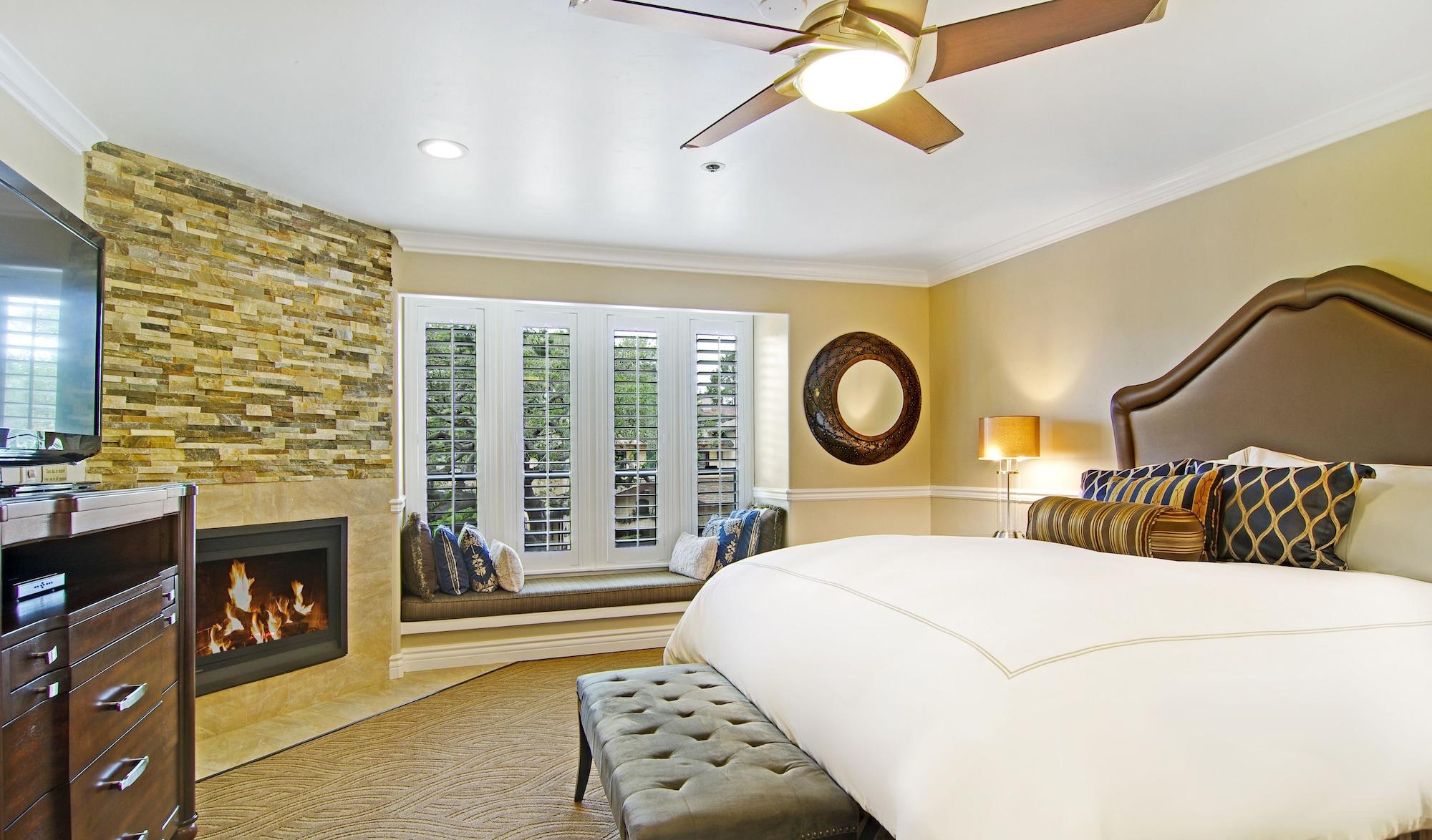 Carriage House 4*
