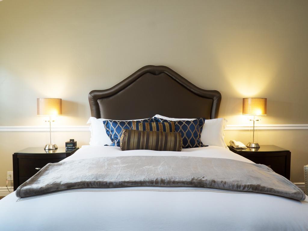 Inn Carriage House 4*