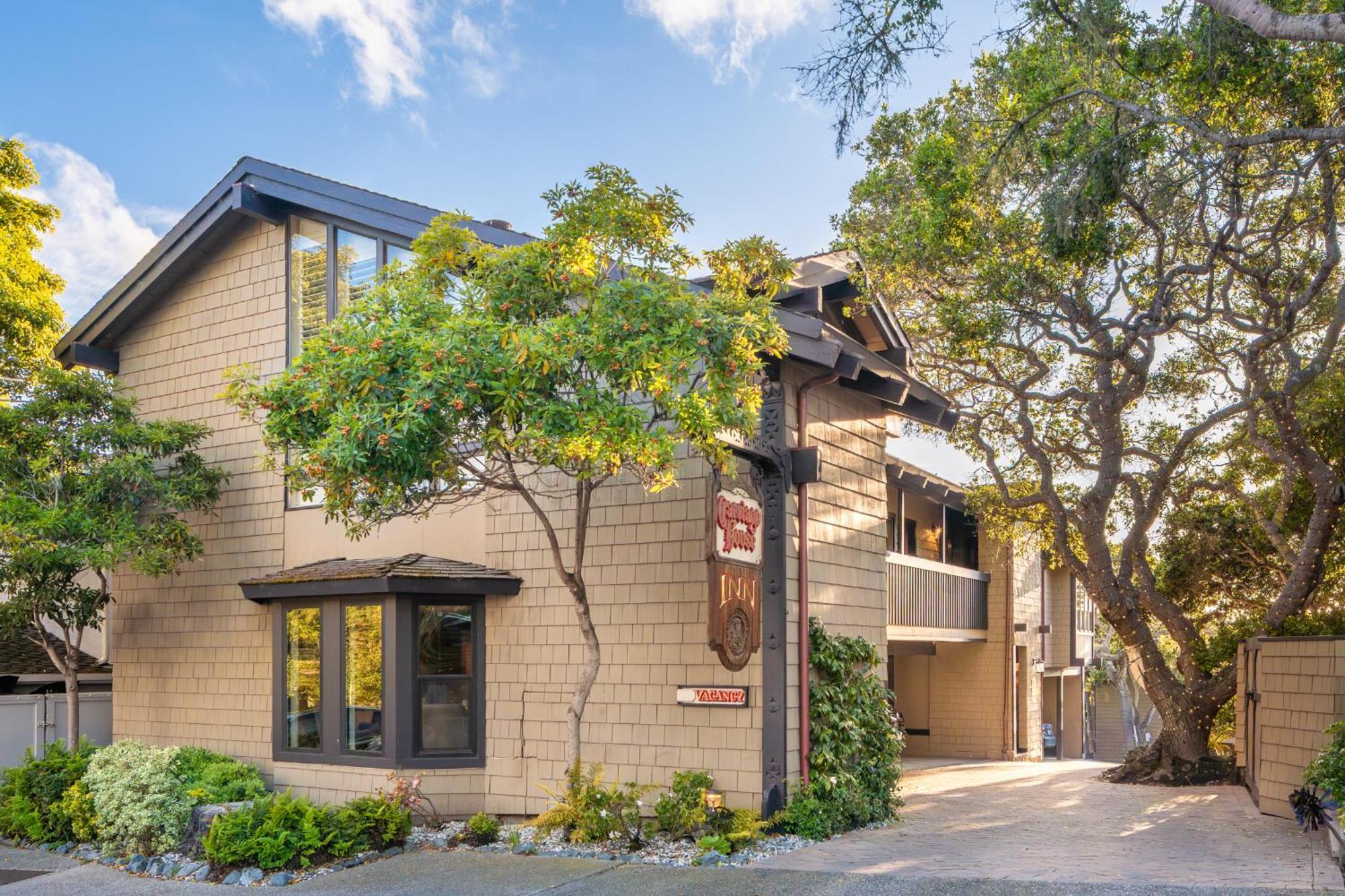 Inn Carriage House