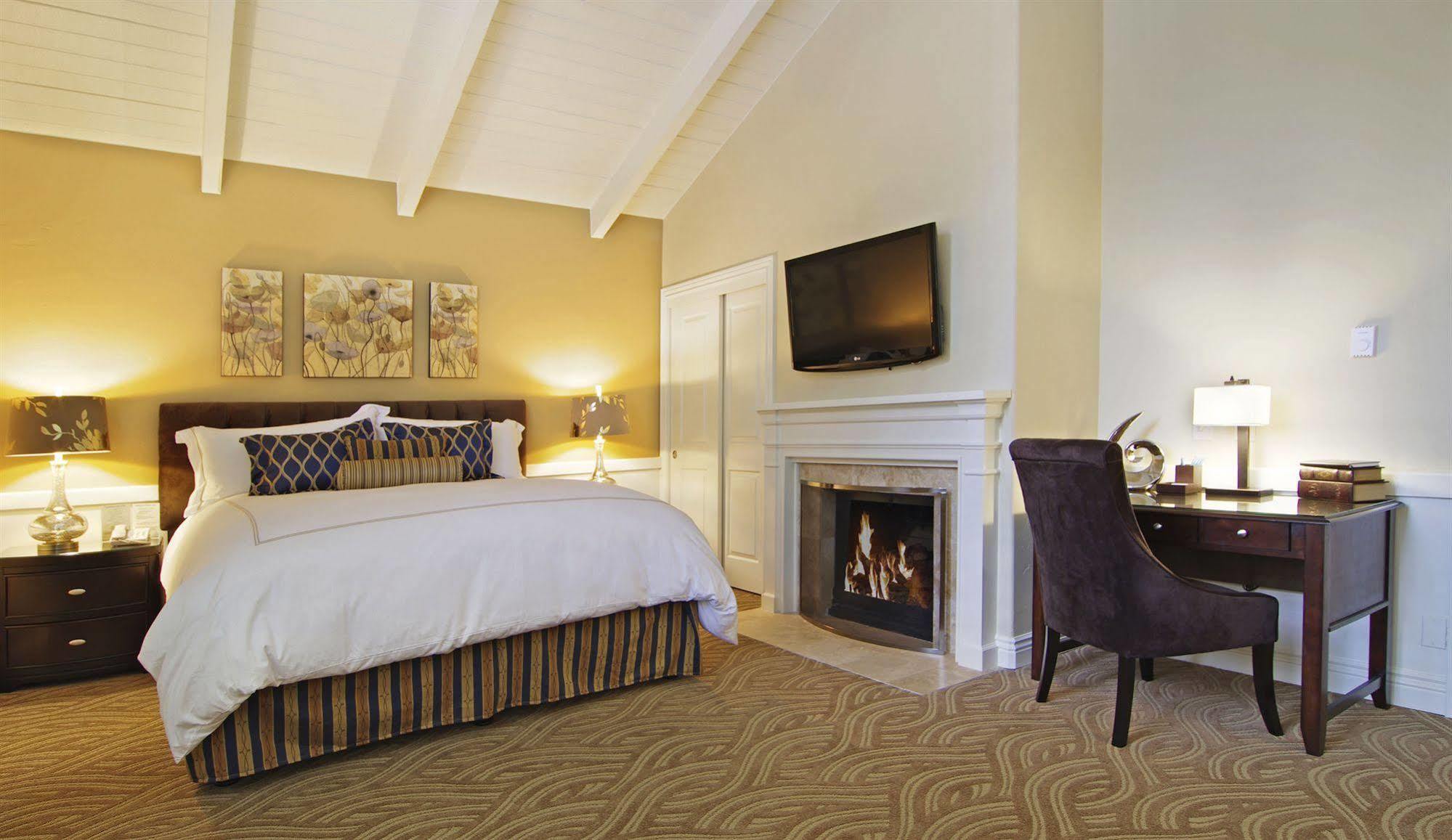 Carriage House Inn Carmel-by-the-Sea