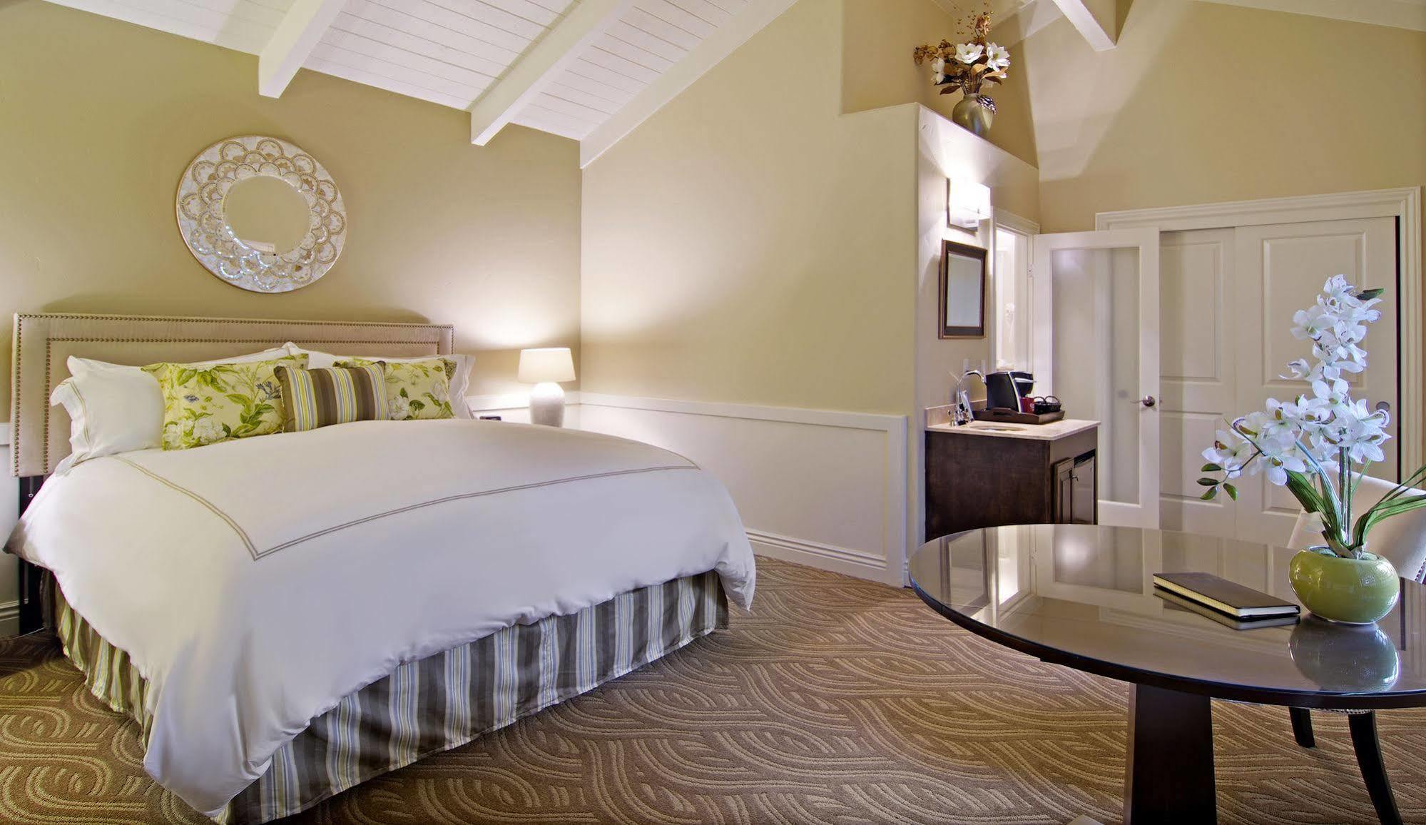 Inn Carriage House